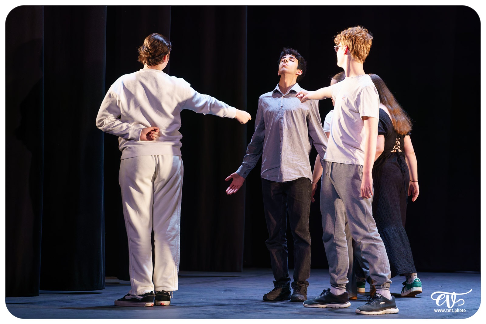 MAIS SONGEONS À RÉPÉTER S'IL VOUS PLAIT !